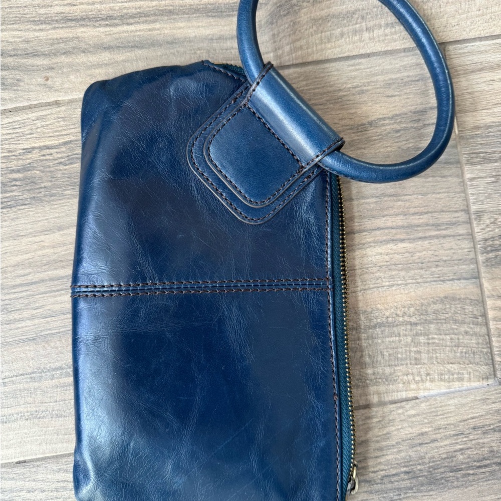 HOBO Midnight Blue Leather Wristlet - Picture 2 of 3